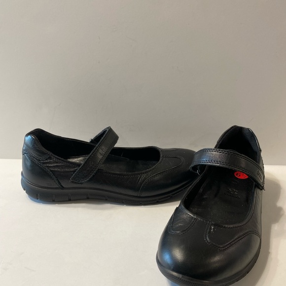 Ecco Women's Black Leather Velcro Mary Jane Ballet Flat Shoes Size 8.5, EU 38 - Picture 4 of 7